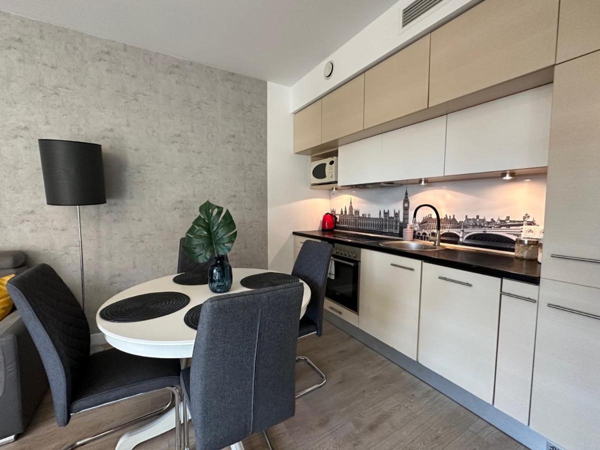 Apartament Centrum Krawiecka 2 Wrocław Buitenkant foto